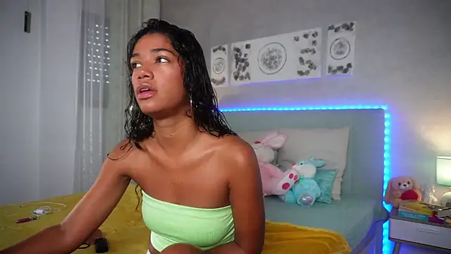 Snapshot of LibertyLust chatting on September 15, 2025, 6:24 am LibertyLust online show from September 15, 2025, 6:24 am