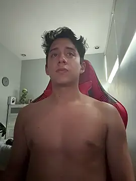 Snapshot of leduck7 chatting on October 20, 2025, 9:59 pm leduck7 online show from October 20, 2025, 9:59 pm