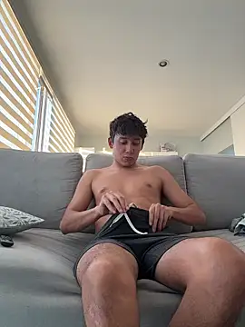 Snapshot of leduck7 chatting on October 26, 2025, 11:31 pm leduck7 online show from October 26, 2025, 11:31 pm