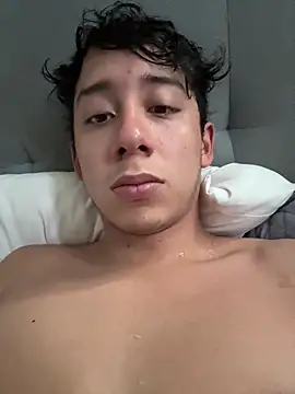 Snapshot of leduck7 chatting on October 28, 2025, 4:20 pm leduck7 online show from October 28, 2025, 4:20 pm