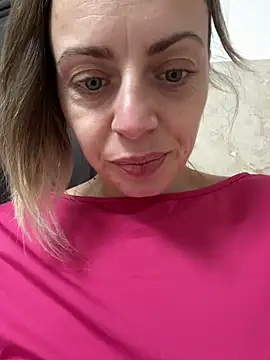 Snapshot of ladywithbigass chatting on December 16, 2024, 12:06 pm ladywithbigass online show from December 16, 2024, 12:06 pm