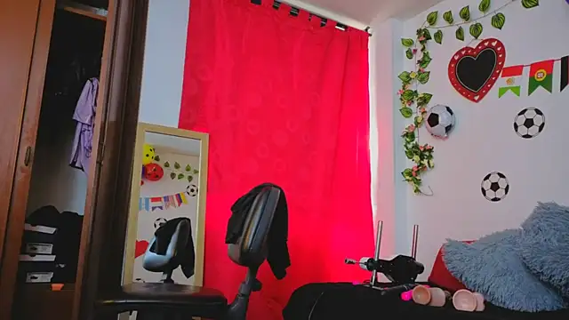MiaCollinssx online show from June 25, 2026, 3:16 pm