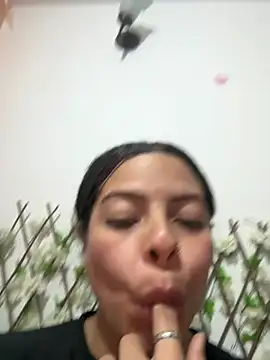 MiaCollinssx online show from July 12, 2026, 2:46 am