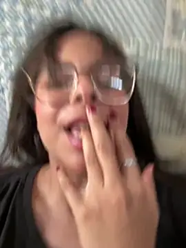 MiaCollinssx online show from July 28, 2026, 7:39 pm