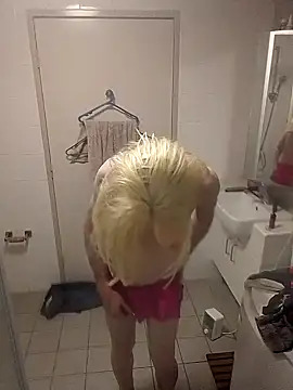 rivocumslut online show from October 4, 2025, 11:41 am