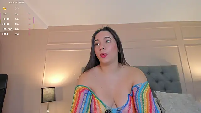  miss mia online show from April 13, 2026, 12:43 pm