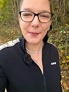 Swiss Lady online show from October 28, 2025, 2:09 pm