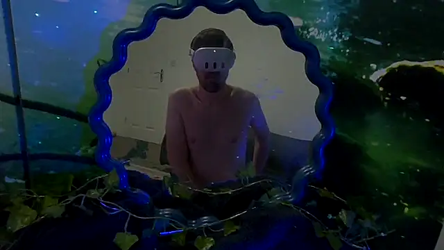 Snapshot of welcome-to-the-jungle chatting on February 20, 2026, 9:04 pm welcome-to-the-jungle online show from February 20, 2026, 9:04 pm