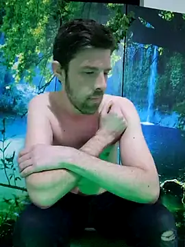 Snapshot of welcome-to-the-jungle chatting on March 4, 2026, 7:53 pm welcome-to-the-jungle online show from March 4, 2026, 7:53 pm