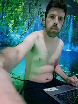 Snapshot of welcome-to-the-jungle chatting on March 5, 2026, 6:26 pm welcome-to-the-jungle online show from March 5, 2026, 6:26 pm