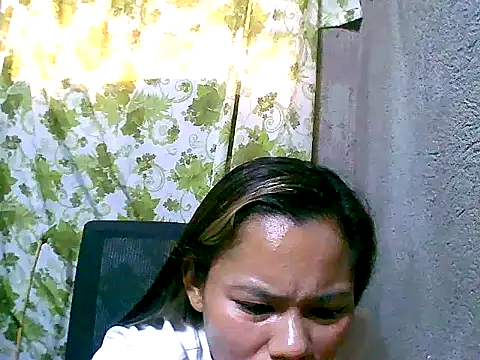 Snapshot of Sweeetgurll chatting on September 16, 2025, 7:42 am Sweeetgurll online show from September 16, 2025, 7:42 am