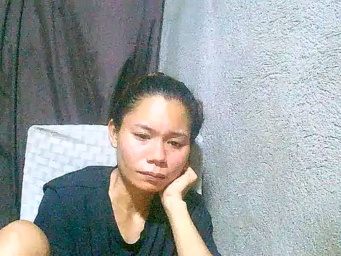 Snapshot of Sweeetgurll chatting on May 24, 2026, 1:05 pm Sweeetgurll online show from May 24, 2026, 1:05 pm
