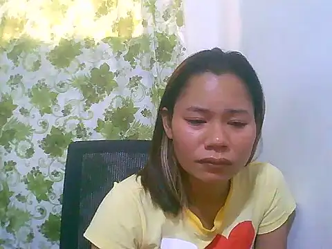 Snapshot of Sweeetgurll chatting on June 15, 2026, 5:42 am Sweeetgurll online show from June 15, 2026, 5:42 am