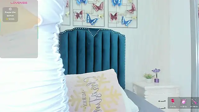 Snapshot of Alison_Carde05 chatting on December 4, 2025, 8:06 pm Alison Carde05 online show from December 4, 2025, 8:06 pm