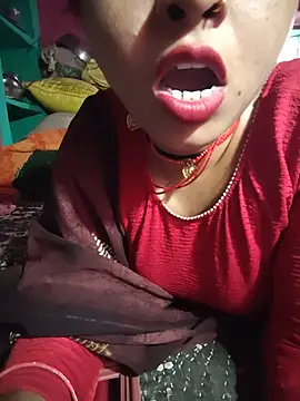 Snapshot of Monika_thakurr chatting on July 4, 2026, 9:26 am Monika thakurr online show from July 4, 2026, 9:26 am