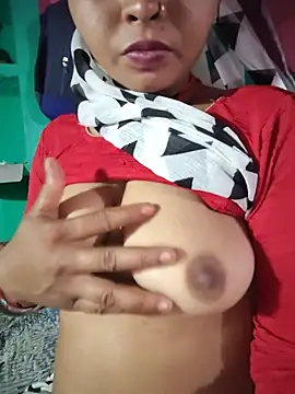 Snapshot of Monika_thakurr chatting on July 20, 2026, 1:13 pm Monika thakurr online show from July 20, 2026, 1:13 pm