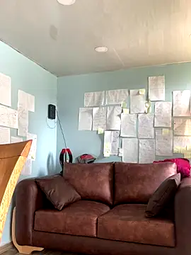 Snapshot of Canneela chatting on November 30, 2025, 6:12 pm Canneela online show from November 30, 2025, 6:12 pm