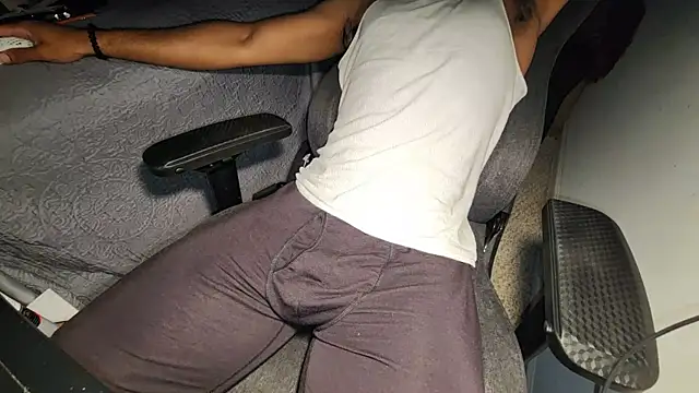 Snapshot of catt18 chatting on January 6, 2026, 6:22 pm catt18 online show from January 6, 2026, 6:22 pm