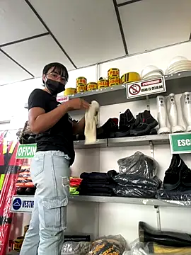 Snapshot of Kyra__Rose chatting on November 29, 2025, 3:48 pm Kyra Rose online show from November 29, 2025, 3:48 pm