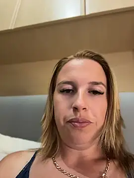 amberrose094 online show from July 27, 2026, 7:43 pm