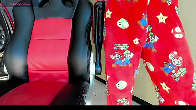 Snapshot of Natasha_clifford chatting on December 2, 2025, 7:09 pm Natasha clifford online show from December 2, 2025, 7:09 pm