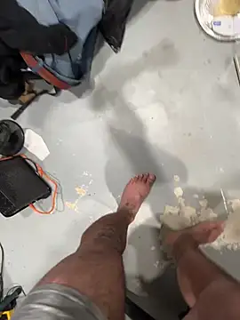 Snapshot of frankyjones8989 chatting on November 5, 2025, 5:07 am frankyjones8989 online show from November 5, 2025, 5:07 am