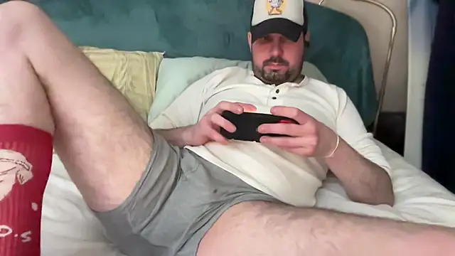 Snapshot of SirBWCock chatting on April 1, 2026, 9:10 am SirBWCock online show from April 1, 2026, 9:10 am