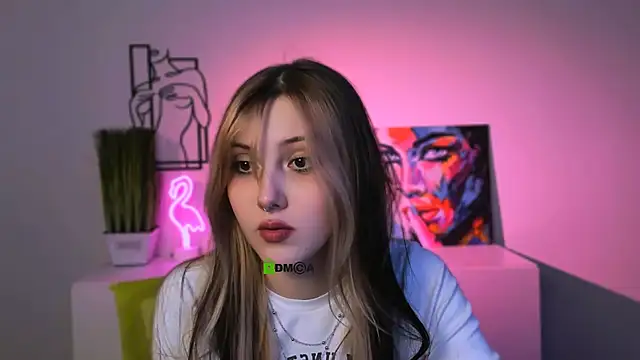 Snapshot of luna_tin chatting on November 28, 2025, 7:05 pm luna tin online show from November 28, 2025, 7:05 pm