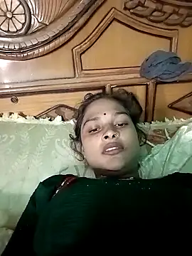 Snapshot of Sapna9685 chatting on November 16, 2025, 8:14 pm Sapna9685 online show from November 16, 2025, 8:14 pm