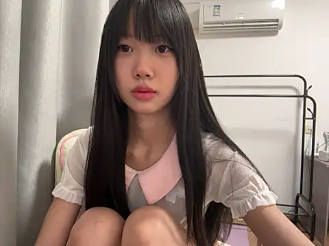 Snapshot of xinyu789 chatting on November 23, 2025, 2:28 pm xinyu789 online show from November 23, 2025, 2:28 pm