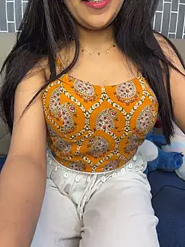 Snapshot of Riya-6969 chatting on July 18, 2026, 3:05 pm Riya-6969 online show from July 18, 2026, 3:05 pm