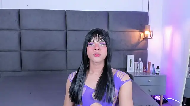 Slenna Moon online show from November 16, 2025, 3:01 am