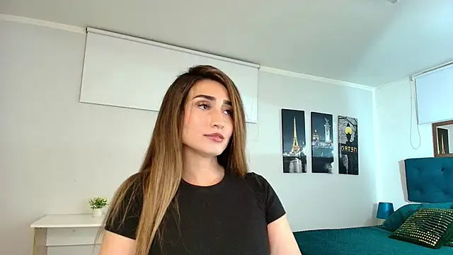 Snapshot of linda_morgan1 chatting on June 8, 2026, 10:37 am linda morgan1 online show from June 8, 2026, 10:37 am