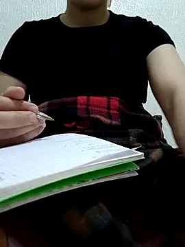 Ahalm online show from October 6, 2025, 8:06 pm