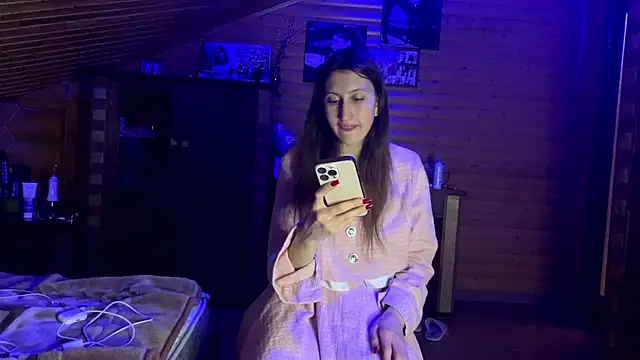 Shyselly online show from October 4, 2025, 7:12 pm