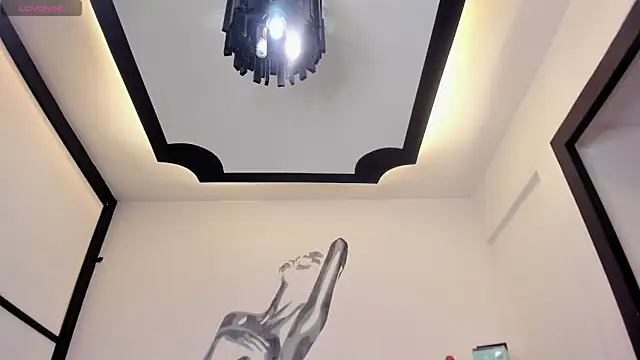 LiamDeep online show from November 6, 2025, 8:43 pm