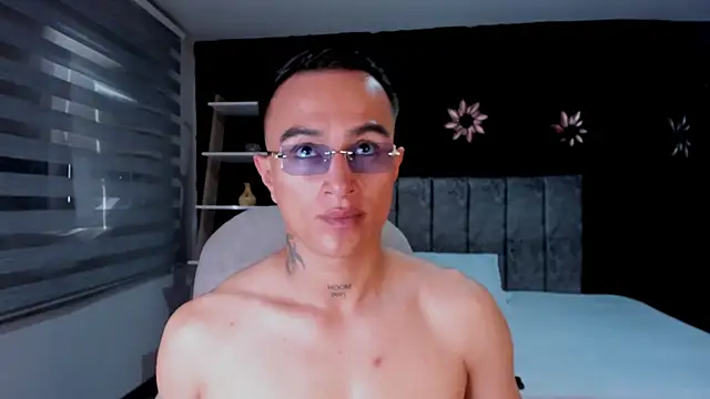 LiamDeep online show from April 29, 2026, 8:26 pm