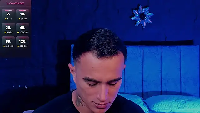 Snapshot of LiamDeep chatting on May 23, 2026, 8:13 pm LiamDeep online show from May 23, 2026, 8:13 pm