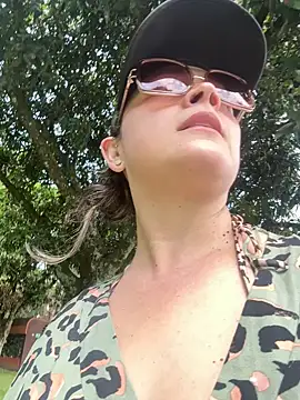 sophie lopez1 online show from February 11, 2026, 4:34 pm