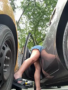 sophie lopez1 online show from March 7, 2026, 3:53 pm