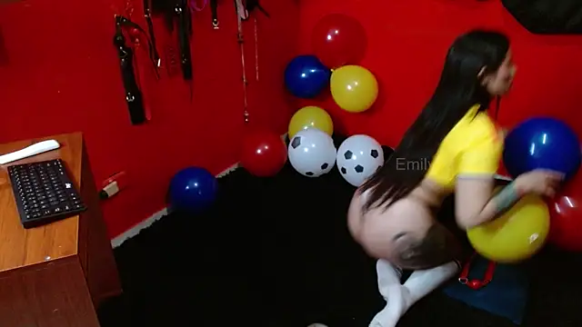 Emily Slave28 online show from June 8, 2026, 6:08 pm