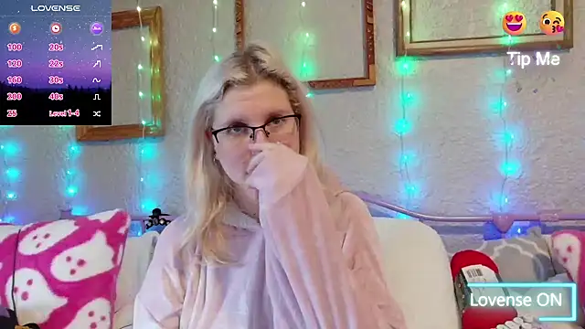Snapshot of samanthamalichite chatting on January 16, 2026, 3:05 pm samanthamalichite online show from January 16, 2026, 3:05 pm
