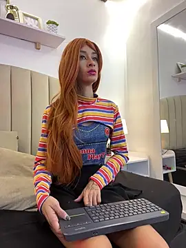 Snapshot of SunshineLizzy chatting on October 31, 2025, 1:23 pm SunshineLizzy online show from October 31, 2025, 1:23 pm