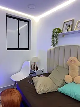 Snapshot of SunshineLizzy chatting on November 7, 2025, 12:38 pm SunshineLizzy online show from November 7, 2025, 12:38 pm