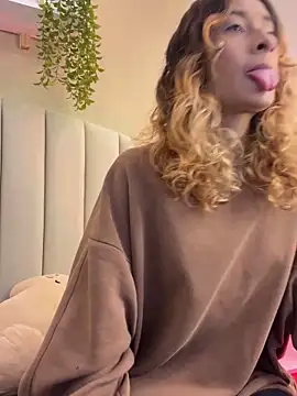 Snapshot of SunshineLizzy chatting on November 14, 2025, 1:21 pm SunshineLizzy online show from November 14, 2025, 1:21 pm