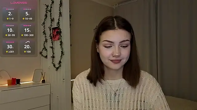 PurrrBerry online show from November 30, 2025, 3:54 am