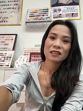 Snapshot of Baby-mmm chatting on October 25, 2025, 5:26 am Baby-mmm online show from October 25, 2025, 5:26 am