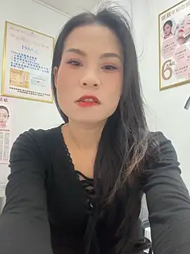 Baby-mmm online show from December 17, 2025, 12:33 pm