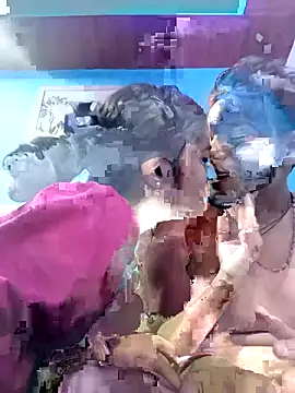 Snapshot of romantic_couple1 chatting on September 16, 2025, 1:39 am romantic couple1 online show from September 16, 2025, 1:39 am