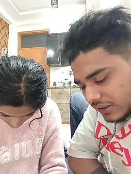 Snapshot of romantic_couple1 chatting on December 18, 2025, 12:49 am romantic couple1 online show from December 18, 2025, 12:49 am